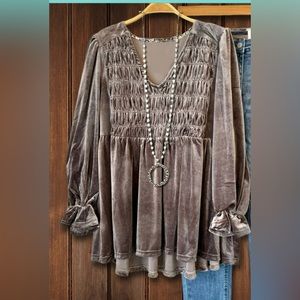 ELEGANT VELVET RUCHING TOP- 1 Medium, 1 Large